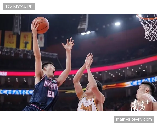 吴前两记追身三分射落新疆 浙江队主场大胜找回状态 吴前两记追身三分射落新疆 浙江队主场大胜找回状态