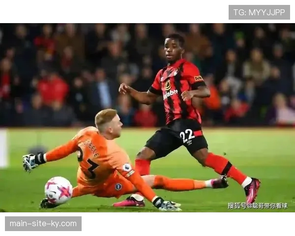 欧塞尔五后卫铁桶阵奏效 零封里昂夺宝贵一分